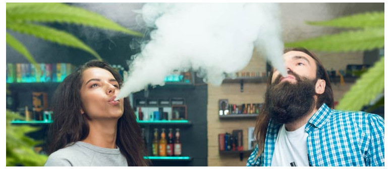 10 ways that smoking weed together can improve your relationship