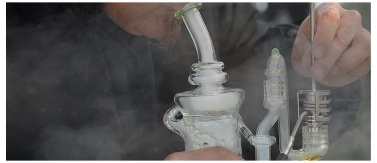 7 essential tools for dabbing cannabis 7 essential tools for dabbing cannabis