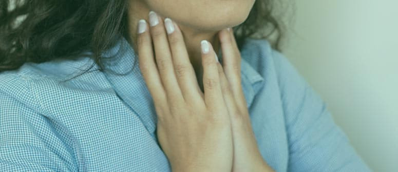 How to prevent and treat a sore throat from smoking weed How to prevent and treat a sore throat from smoking weed