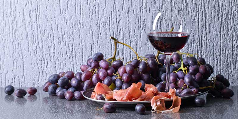 Le vin est-il vraiment aussi bon pour la santé qu’on le dit ?