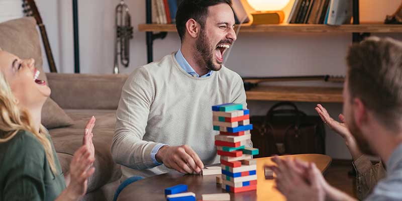 Image result for foto amigos jugando jenga